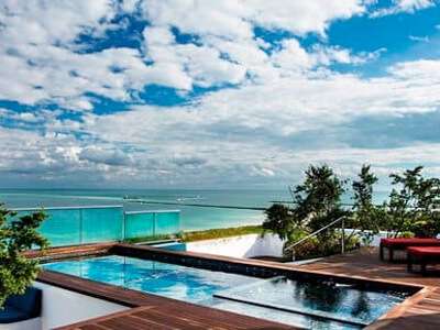 Hilton Bentley Beach Presidential Suite pool terrace