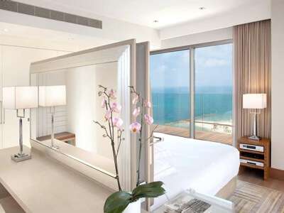 Hilton Tel Aviv White City Vista Suite bedroom