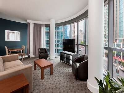 Hotel Le Crystal Montreal suite