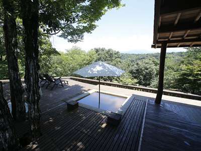 Tenku no Mori villa deck view